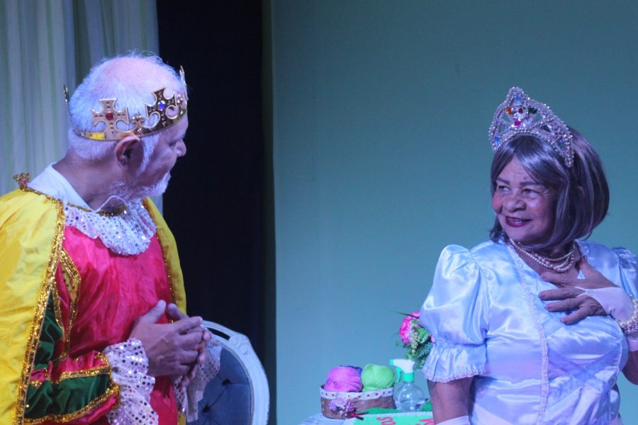 Grupo teatral da FUnATI apresenta comédia sobre autonomia e envelhecimento ativo