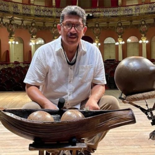Percussionista João Paulo Ribeiro celebra 40 anos de carreira no Teatro Amazonas