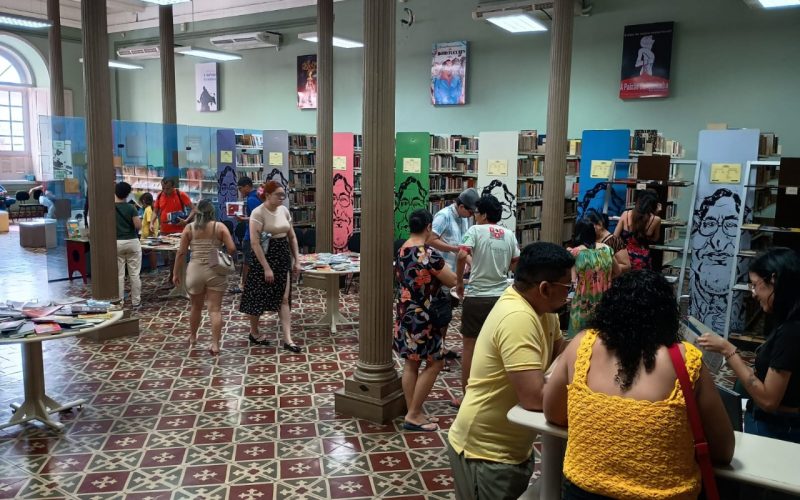 Biblioteca Pública do Amazonas promove troca de livros no domingo, 25