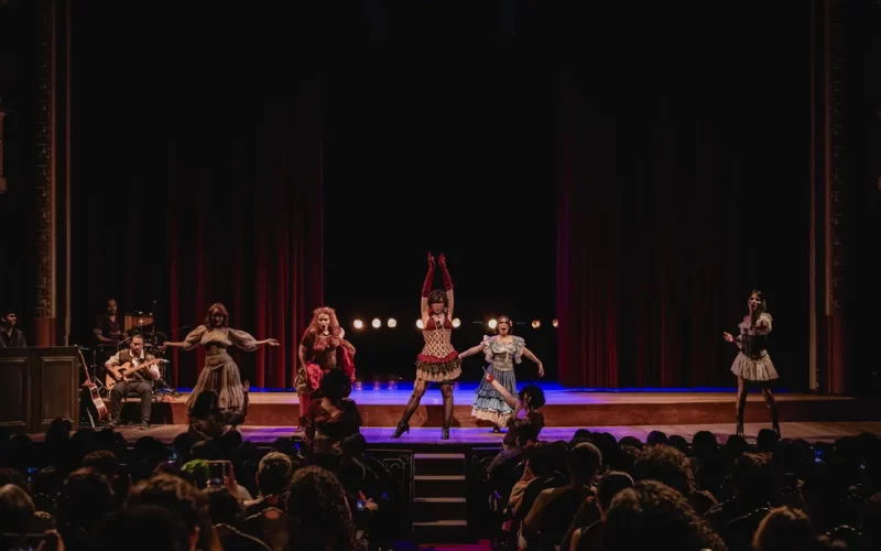 Espetáculo de dança ‘Cabaré Chinelo’ estreia no Teatro Amazonas