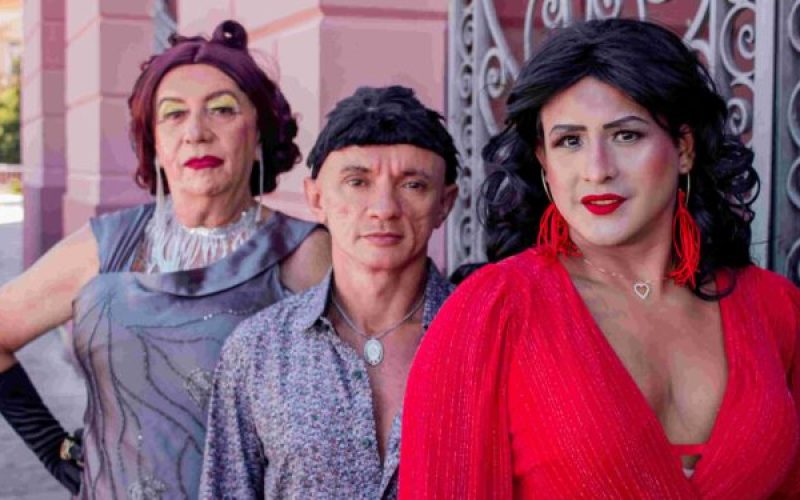 Peça teatral sobre vítimas LGBTQIA+’s estreia em Manaus